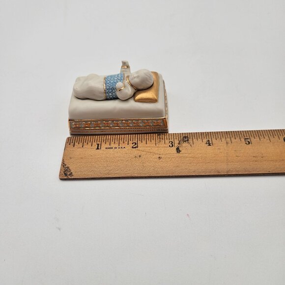 Lenox China First Blessing Nativity Baby Jesus - Picture 8 of 8